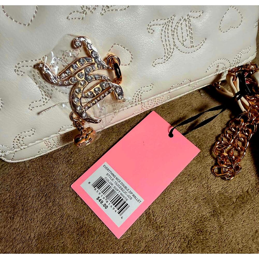 Juicy Couture NWT "Everything Nice" Double Zip Wallet Wristlet–White Cherry Girl - Picture 5 of 5